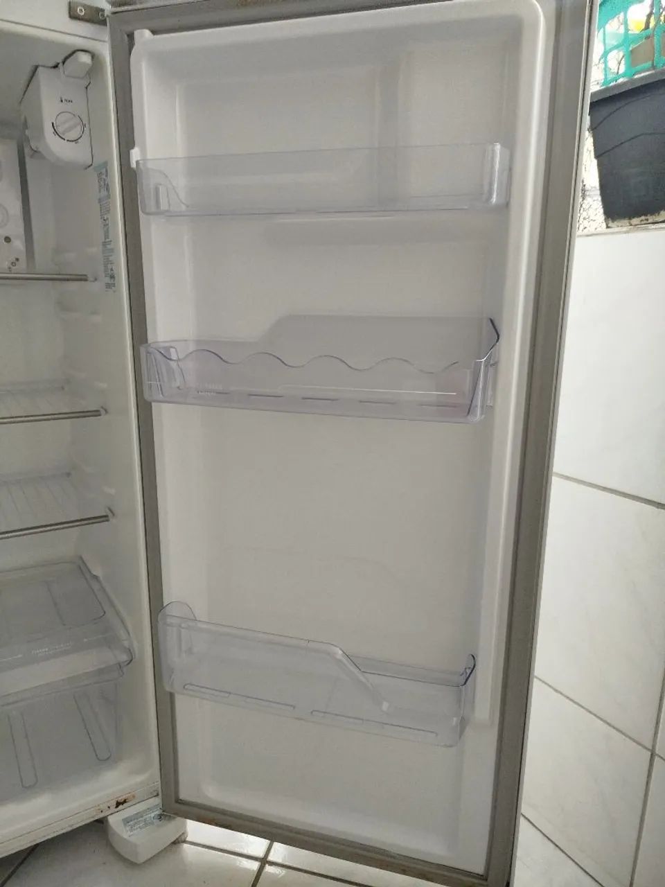 Geladeira Electrolux 2 portas - Foto 5