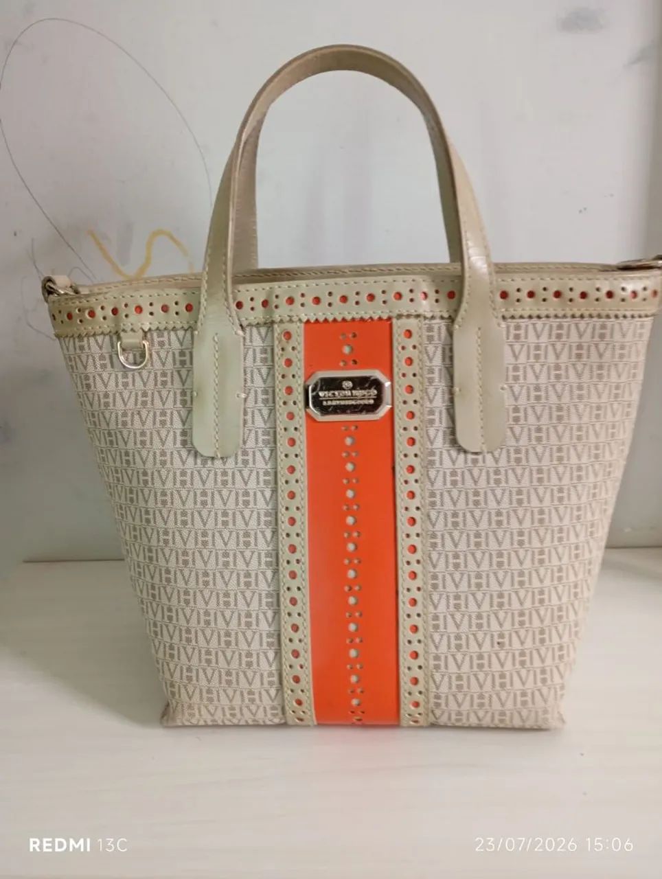 Vendo bolsa Victor Hugo Original - Foto 2