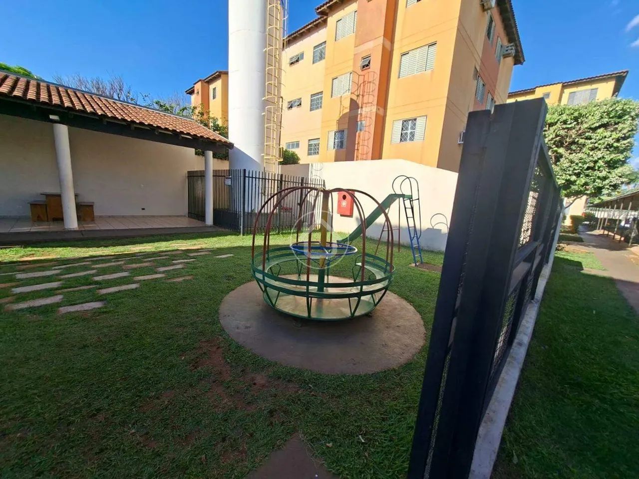 APARTAMENTO COM 03 DORMITÓRIOS NO RES. SHALON - Foto 3