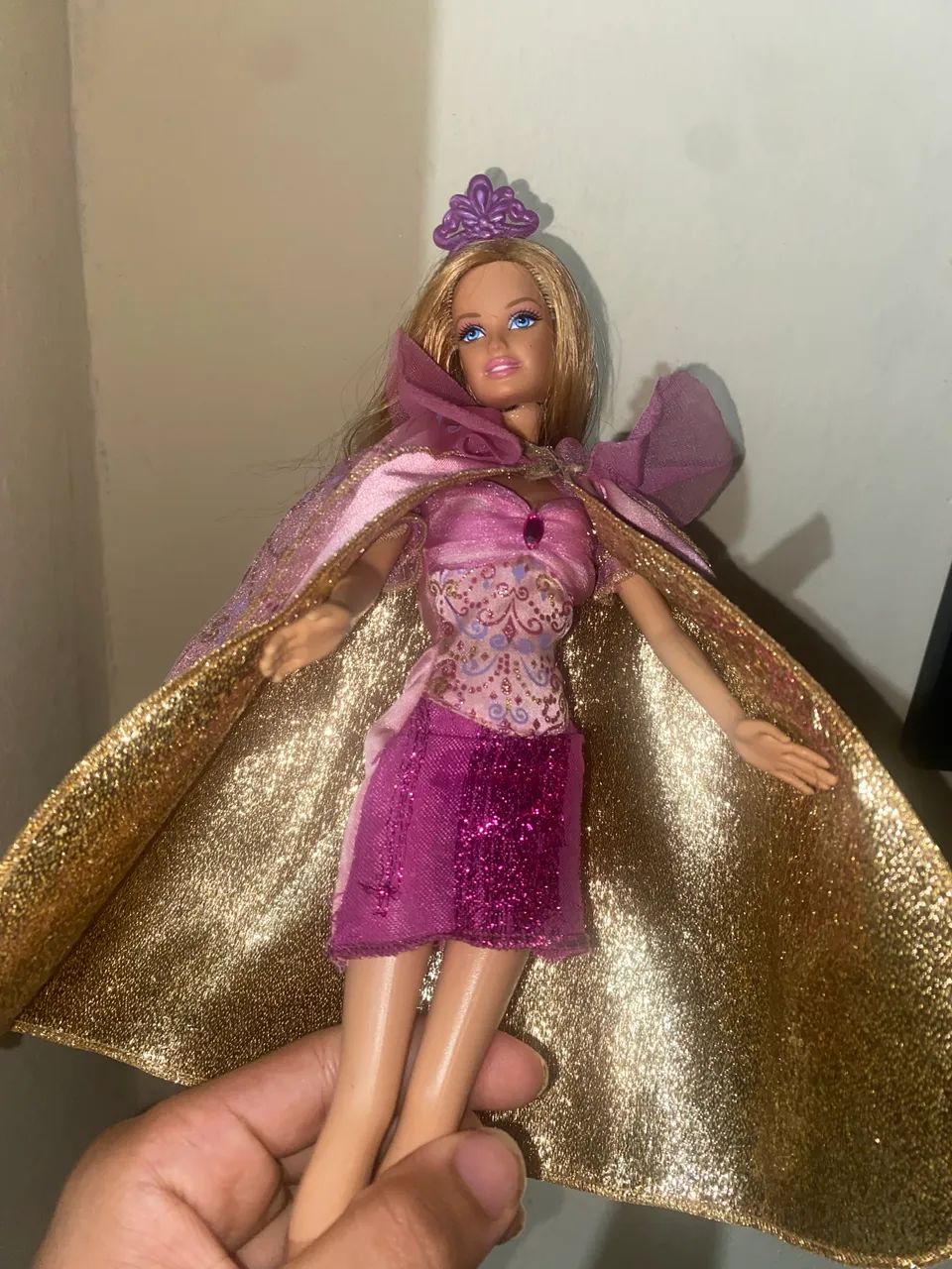 Barbie básica com face mold generetion  girl com roupa da corine três mosqueteiras   - Foto 2