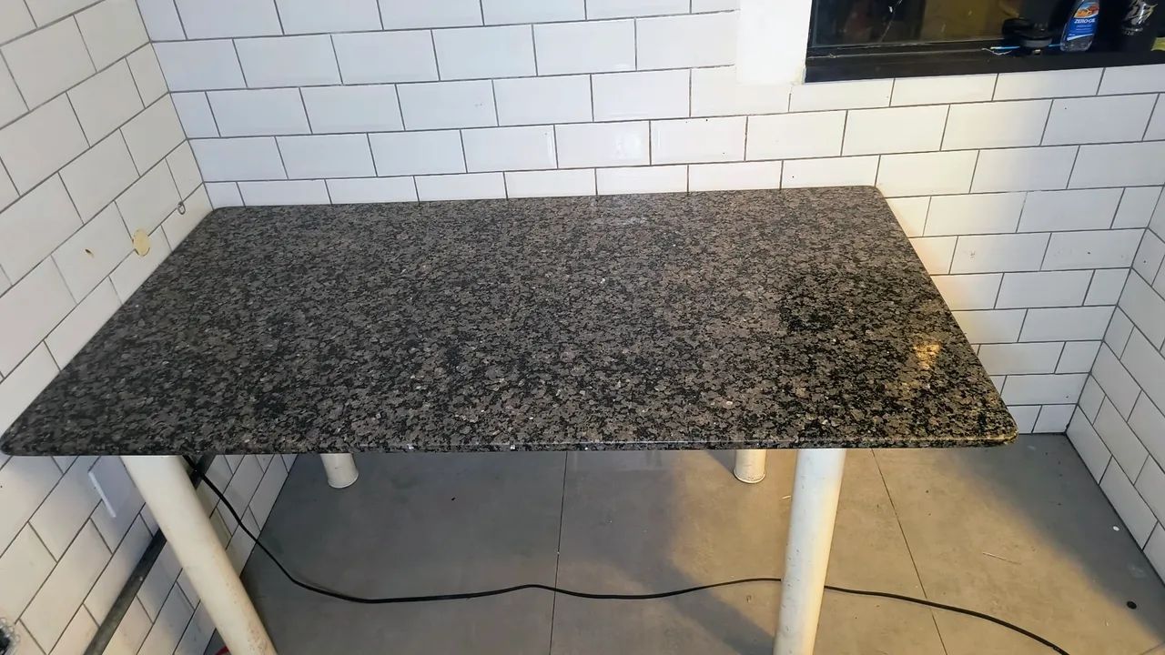 Mesa de granito 1,5m x 80cm - Foto 2