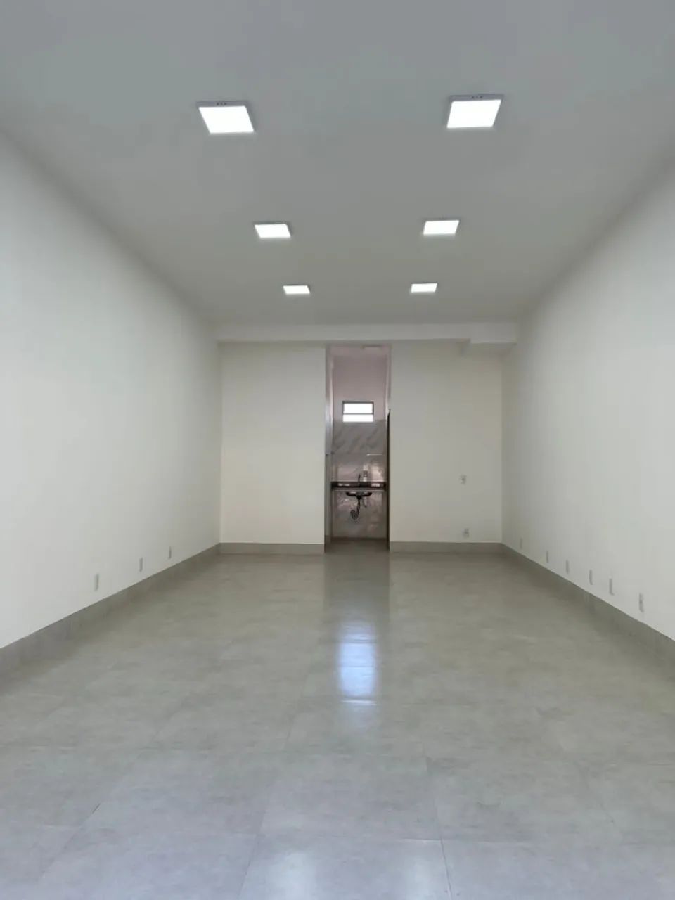 Sala comercial -Jardim Goiano - próximo ao Centro - Foto 2