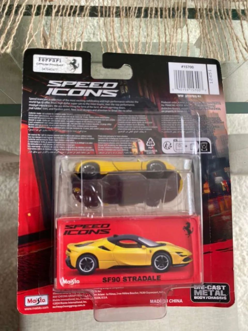 Maisto Ferrari SF90 Stradale - Miniatura Amarela - Foto 2