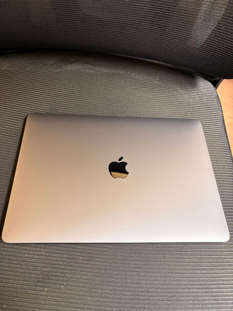 MacBook Air M1 512GB SSD (Cinza Espacial) - Impecável + Brinde