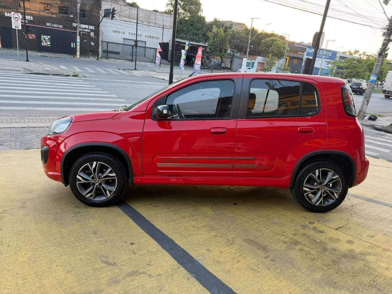 Fiat Uno Sporting 1.3 Flex 8V 5P 2017 - Foto 5
