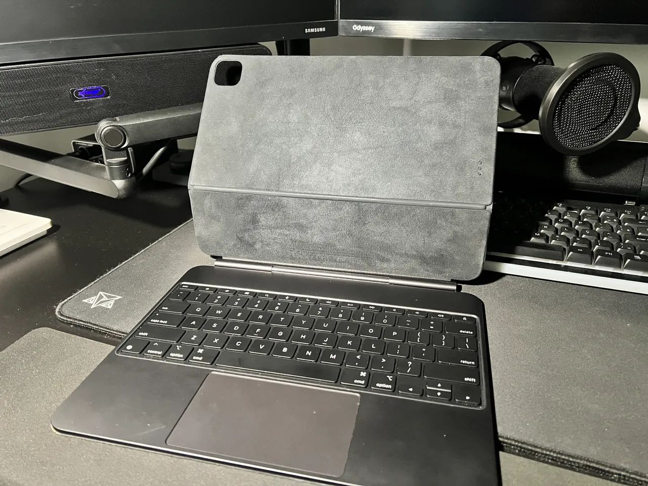 TECLADO MAGIC KEYBOARD ORIGINAL IPAD PRO 13 Polegadas A2974 EMC 8520 M4 e M5 - Foto 5