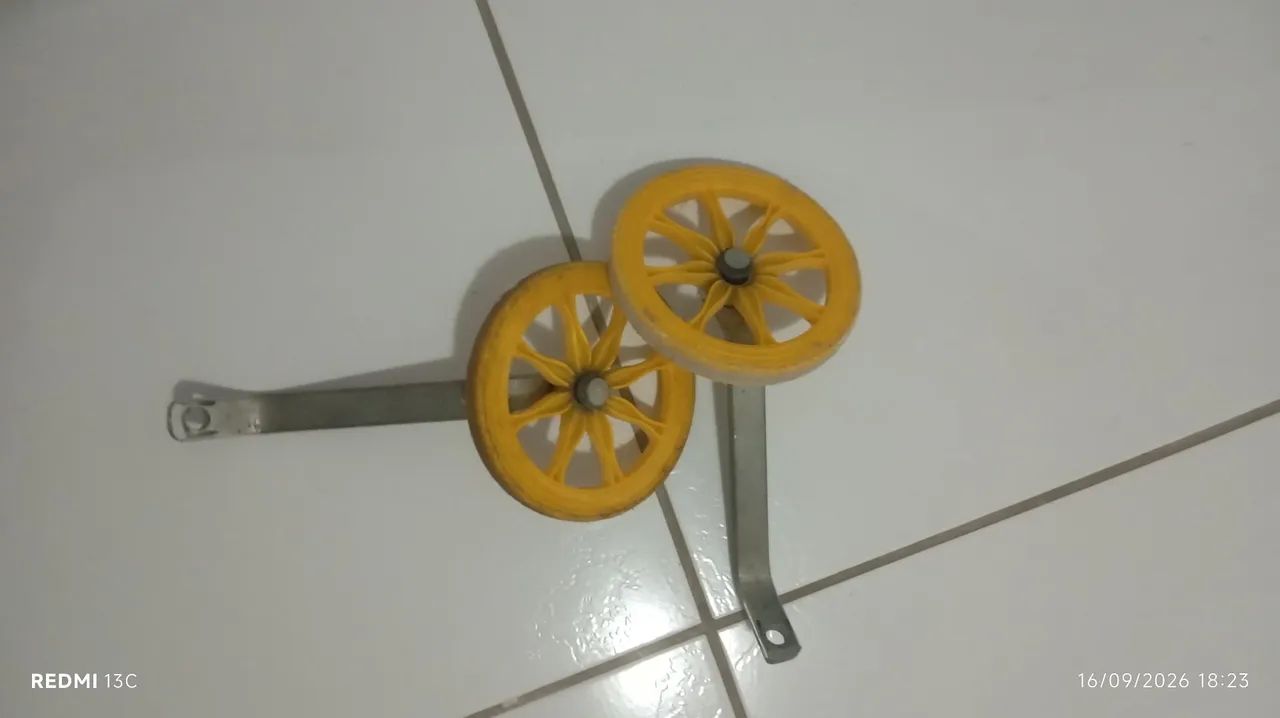 Bicicleta infantil aro 16  - Foto 4