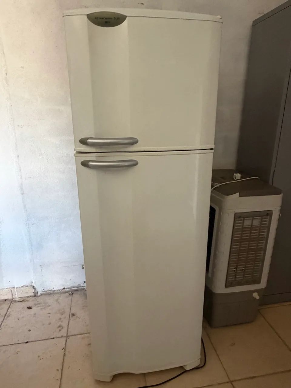 Geladeira Eletrolux Duplex super conservada funcionando perfeitamente 