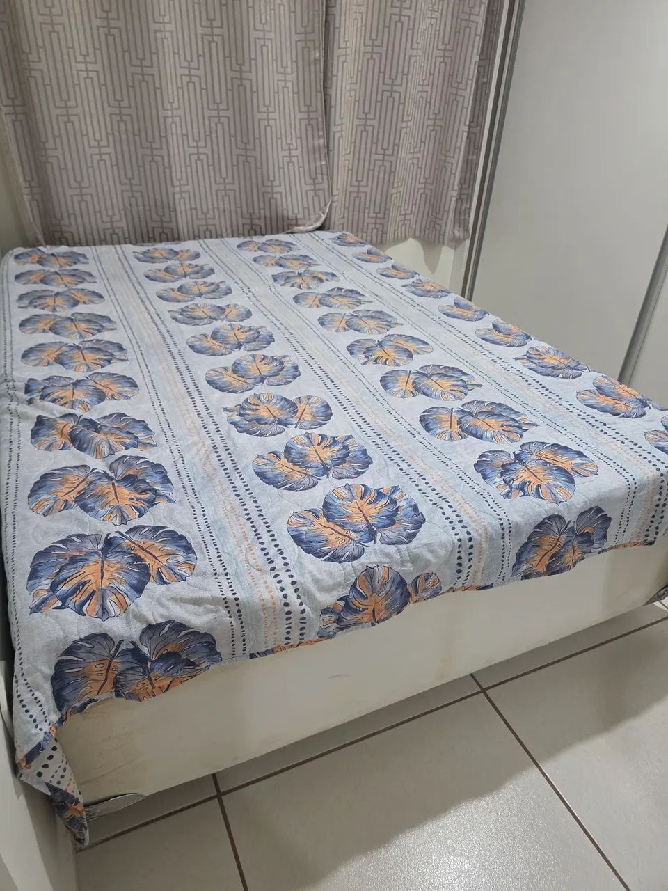 Vendo  cama casal usada
