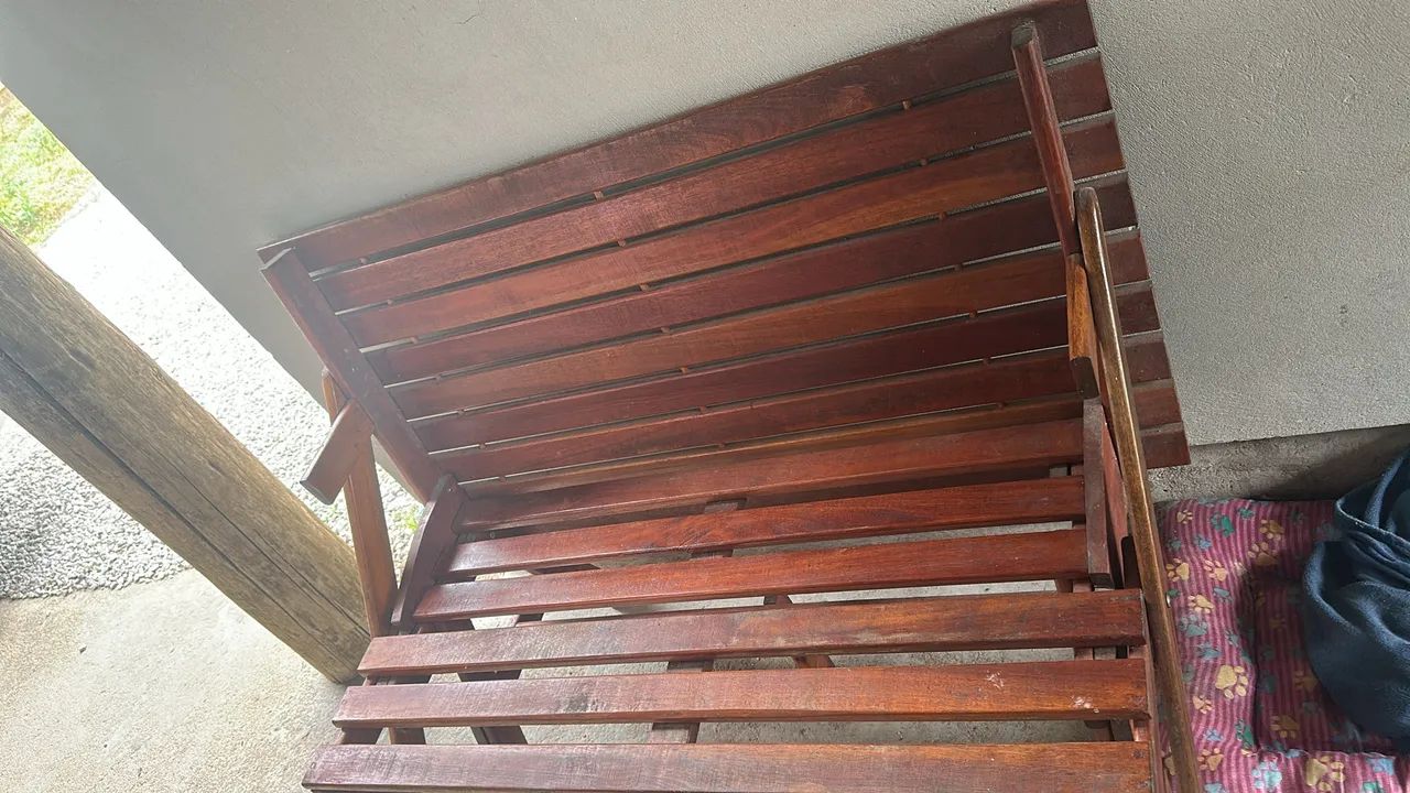 Mesa que vira banco