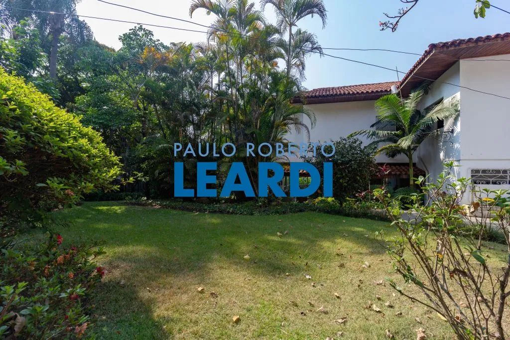 CASA ASSOBRADADA - PACAEMBU - SP