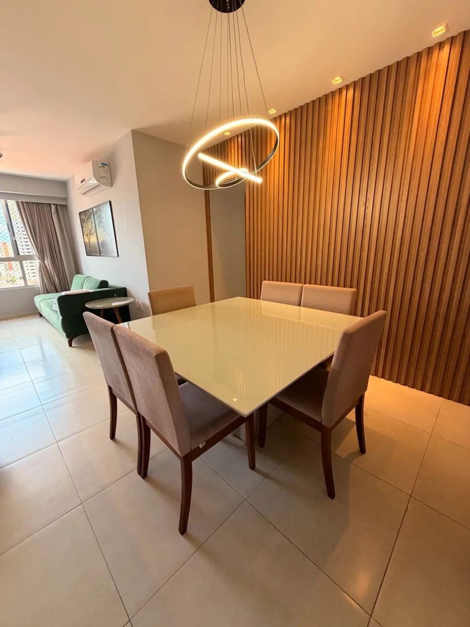 Vendo Mesa de Jantar Quadrada 1,40m - Foto 2