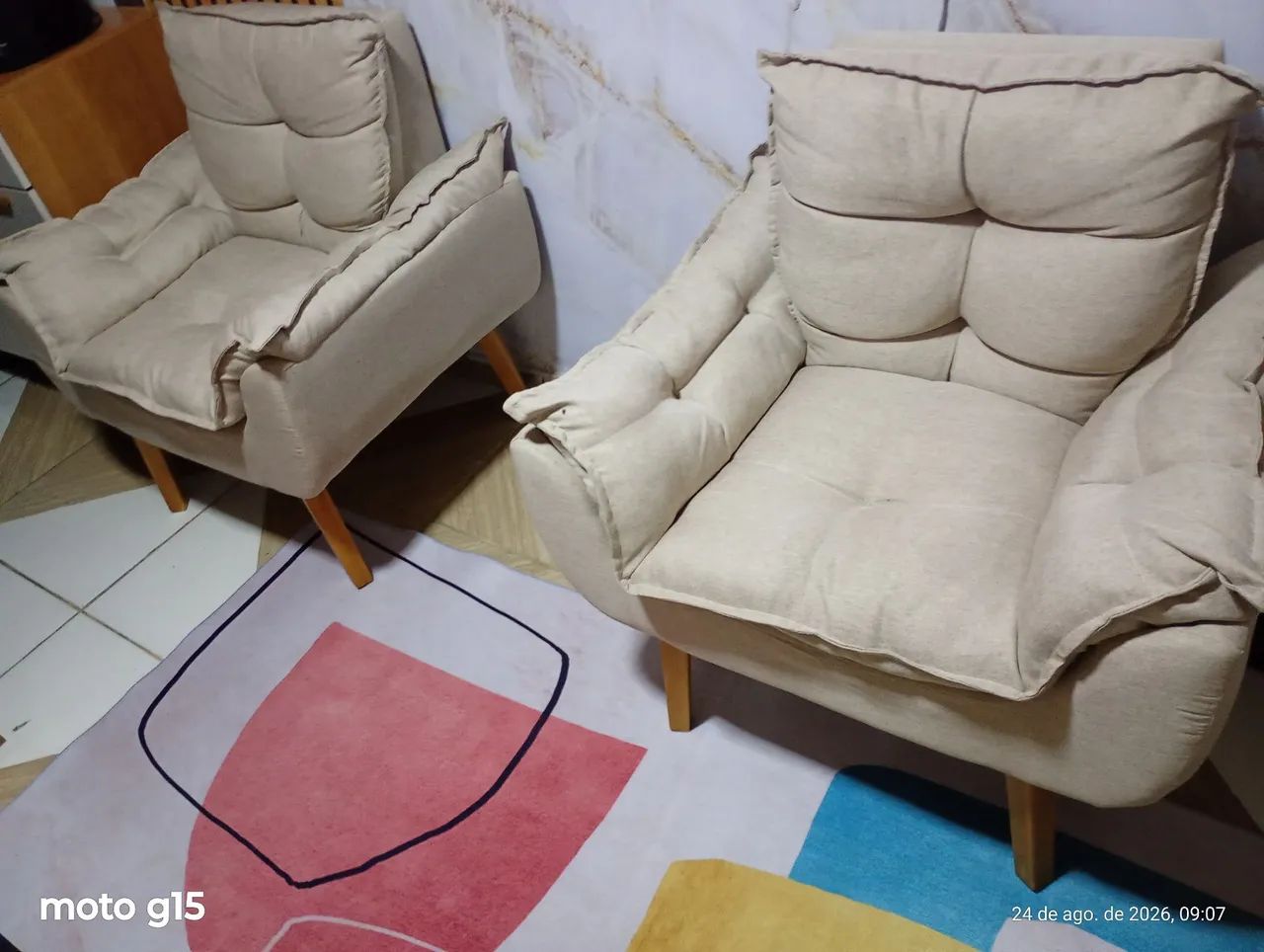 Vendo duas poltronas novas 