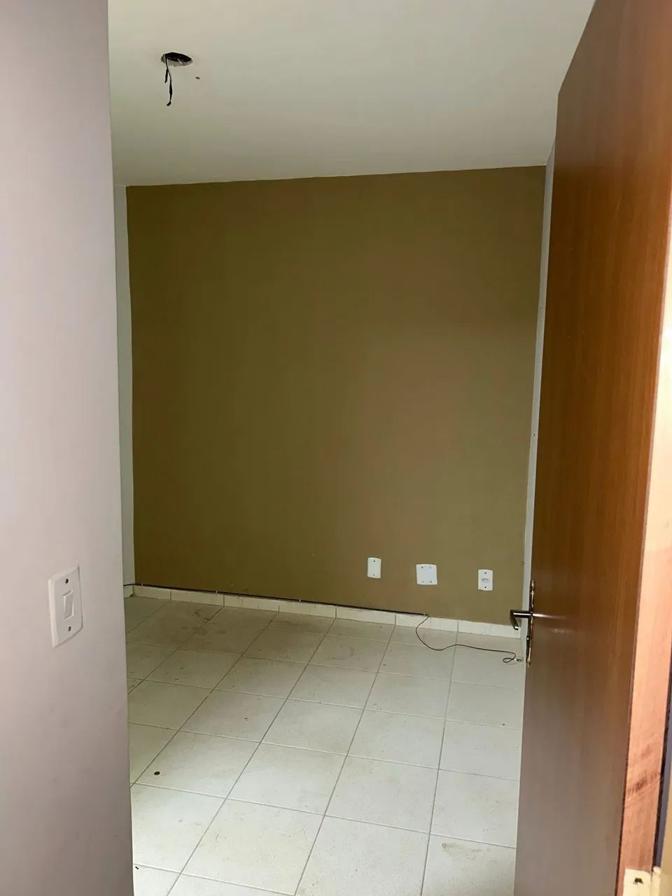 SALA COMERCIAL COM BANHEIRO PARANOÁ 
