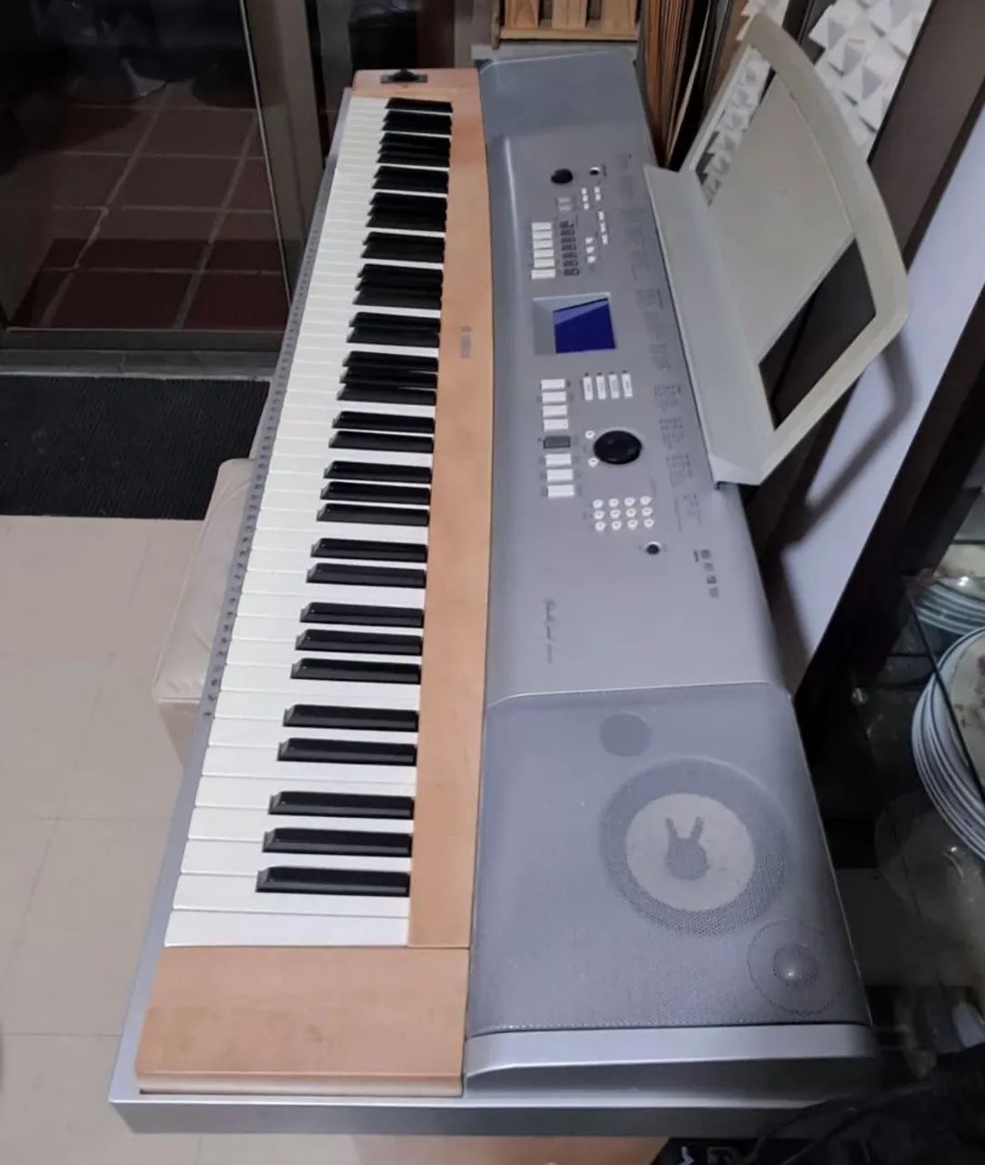 Piano e Teclado Digital YAMAHA DGX620  - Foto 3
