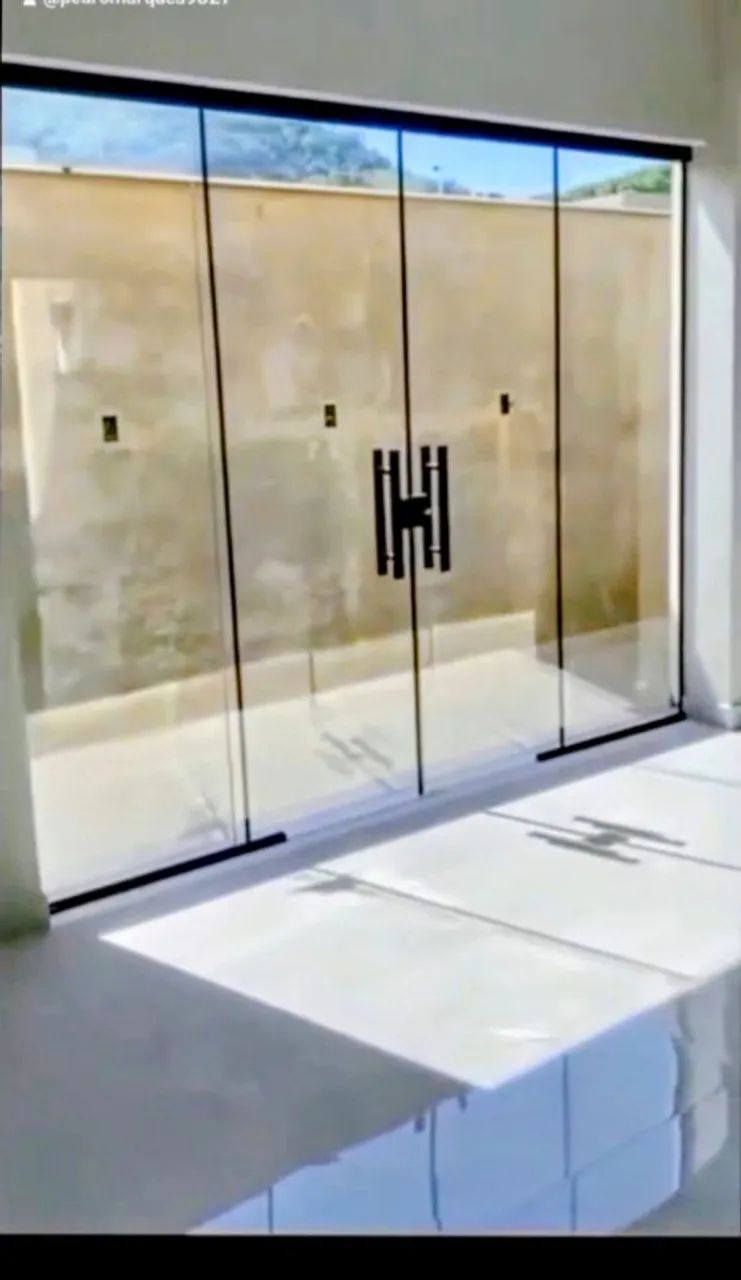 portas e janelas vidro temperado incolor com alumínio branco ou e