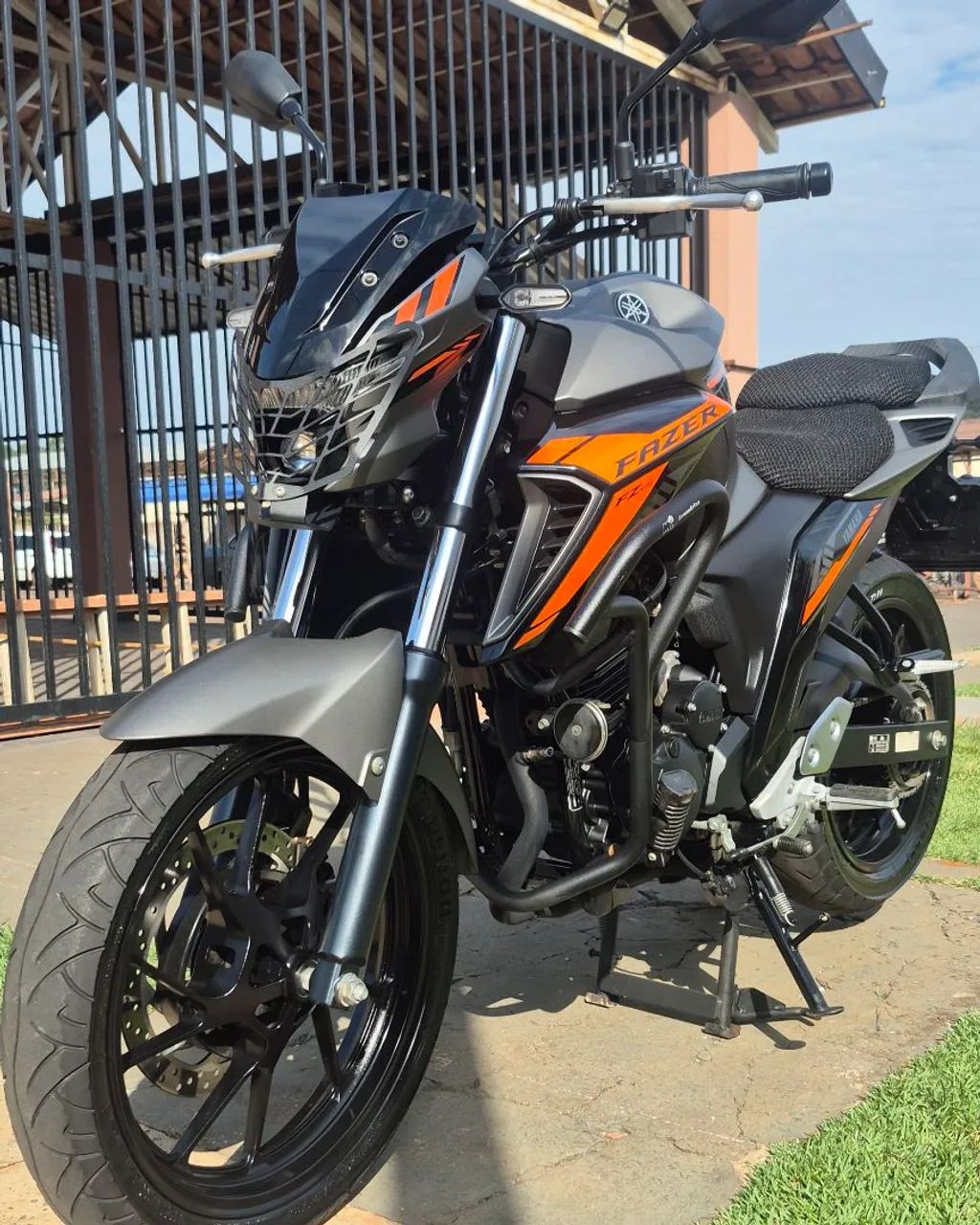Fazer FZ25 ABS Connected 