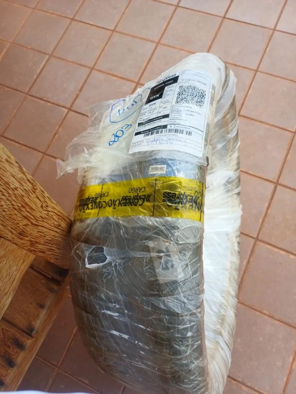 Bauletos e pneus - Foto 5