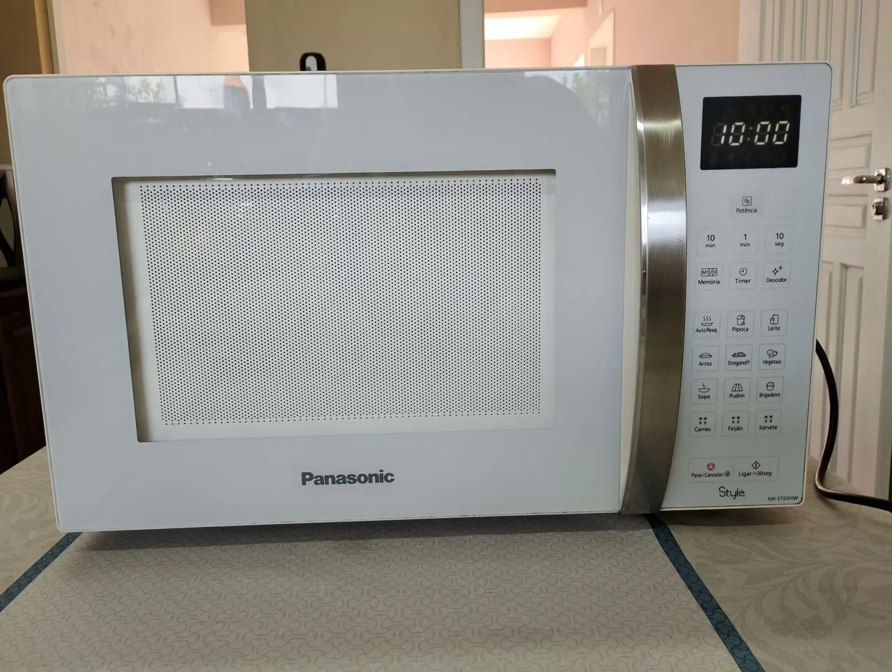 Micro-ondas Panasonic style 32 litros.