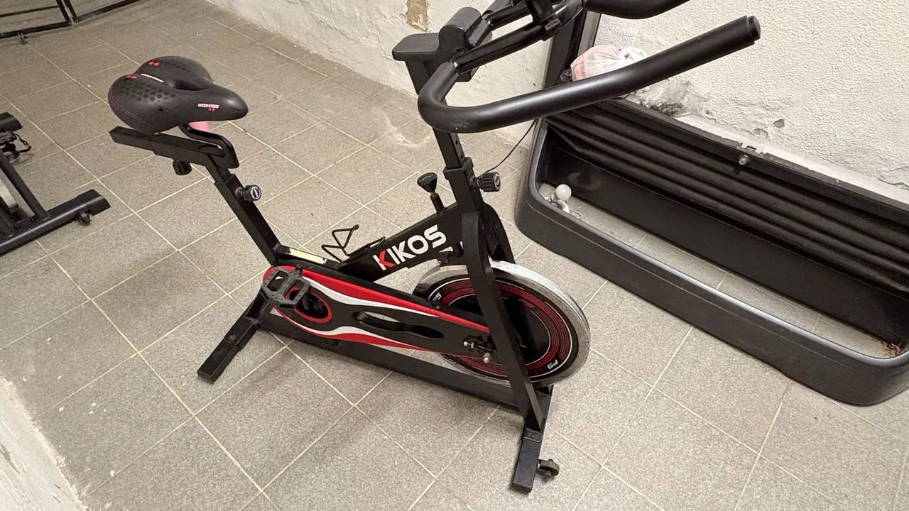 Bicicleta Spinning Kikos F5