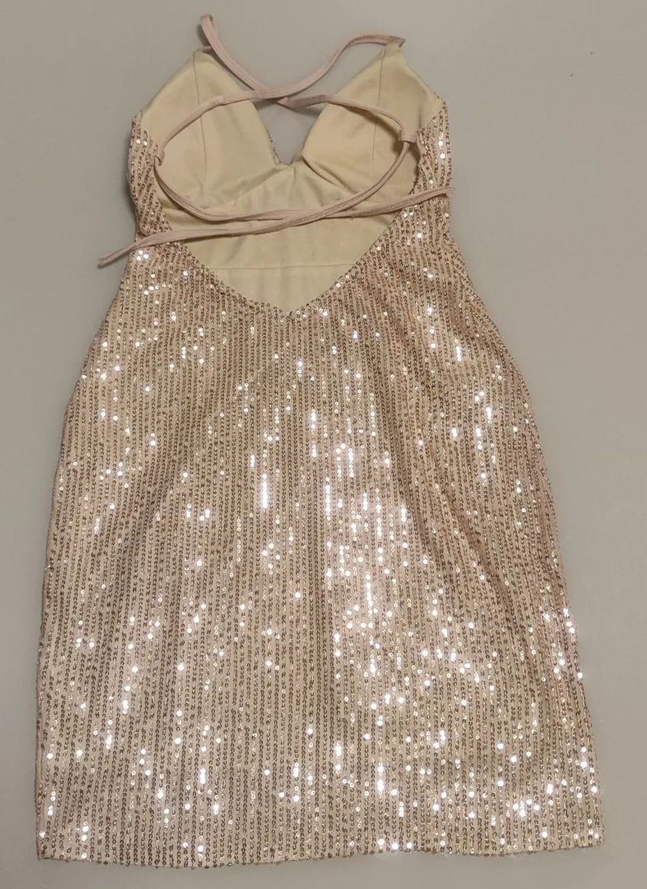 Vestido Champanhe em Paetê - Foto 2