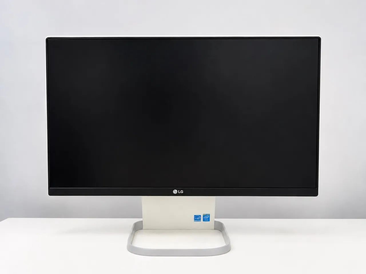 ? All in One LG 24V550 - Tela 24? - HDMI, USB e TV - Foto 4