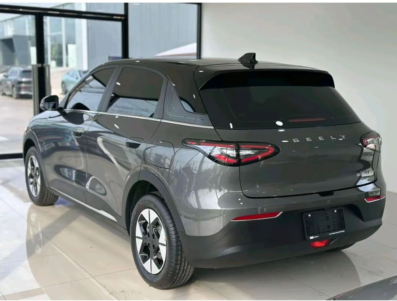 Geely EX2 Pro 2027 - Foto 4