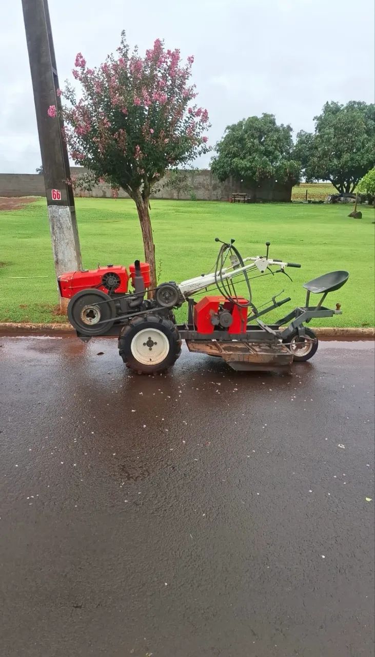 Vende-se trator Tobata Diesel