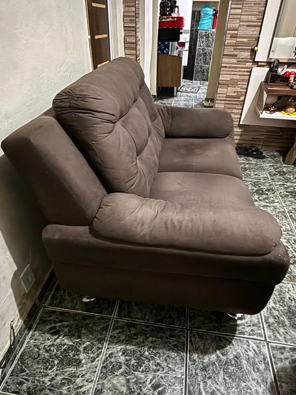 Vendo sofá semi novo 2 e 3 lugares - Foto 4