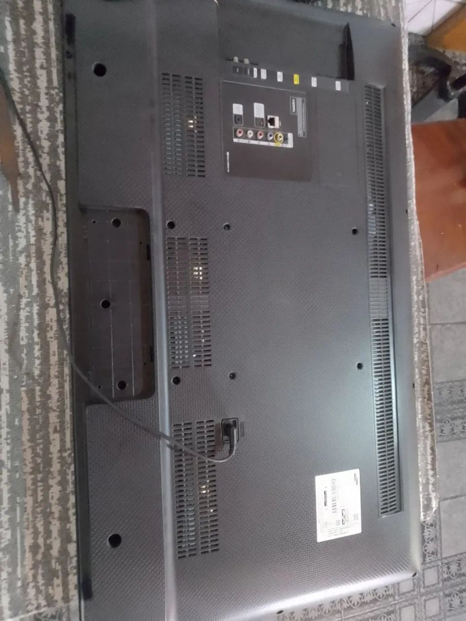 TV Samsung UN40J5500 Smart.  - Foto 2