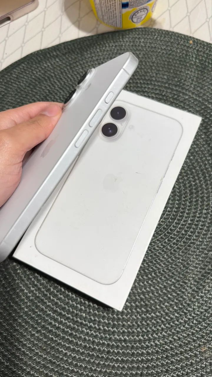 iPhone 16  - Foto 4