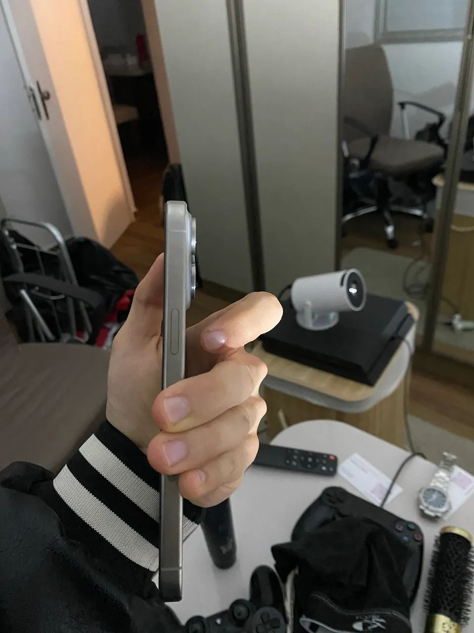 iPhone 15 Pro Max em perfeito estado - Foto 5