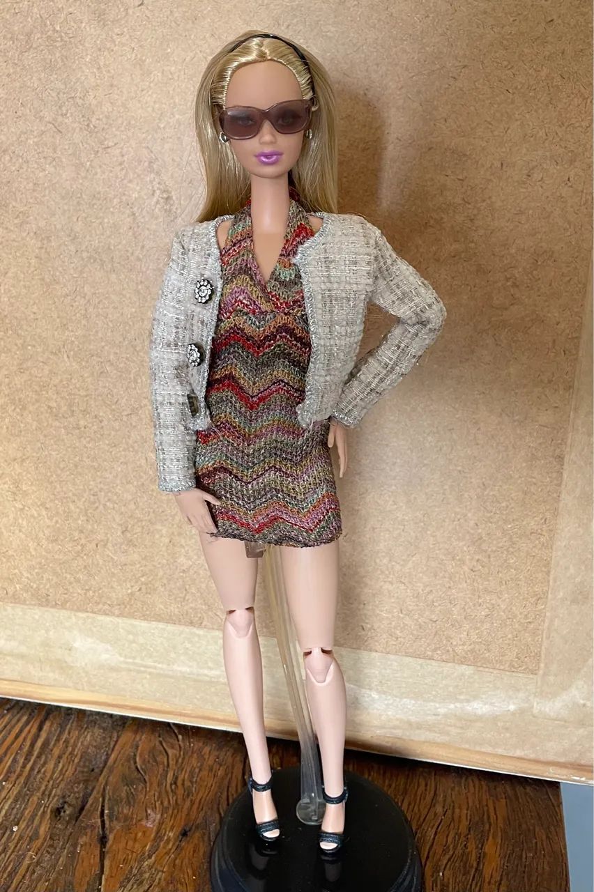 Barbie the look articulada 