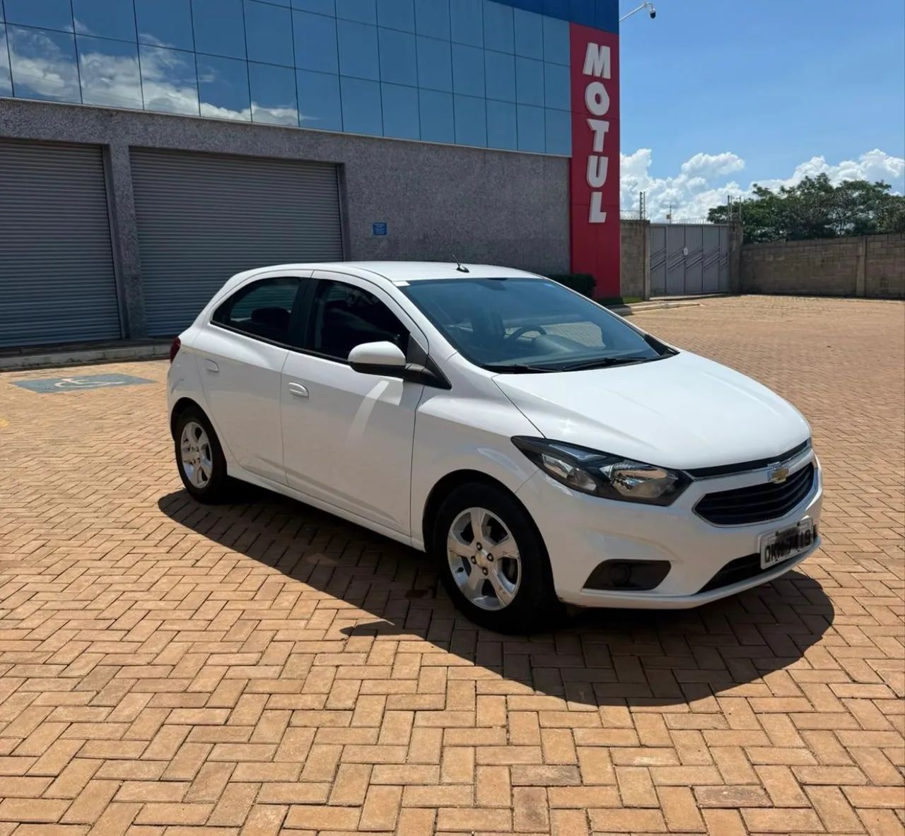 Chevrolet Onix Hatch LT 1.4 8V Flex Mec. 4P 2019 - Foto 3