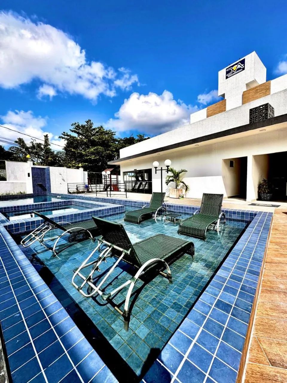 Apartamento com área de lazer em jaguaribe 2  quartos 
