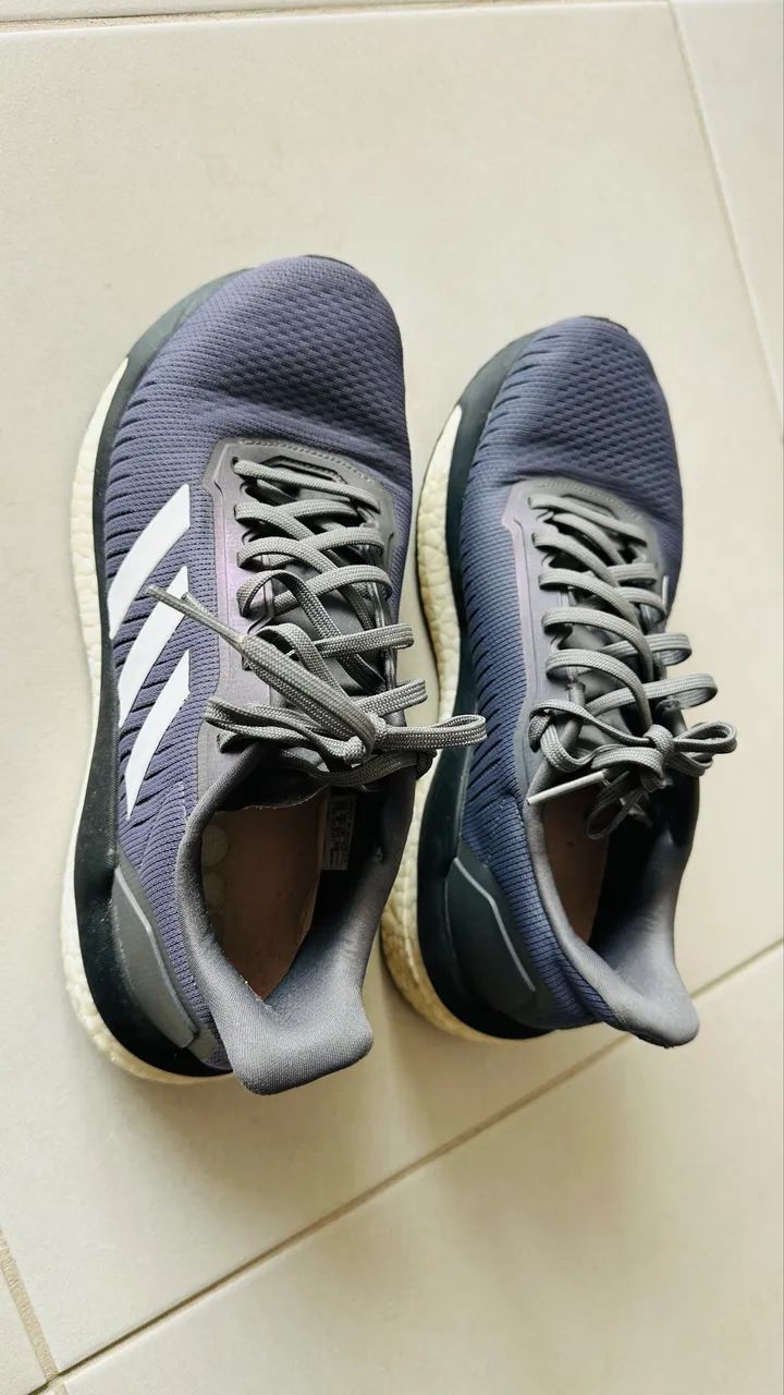 Tênis Adidas Boost 38 cinza - Foto 4