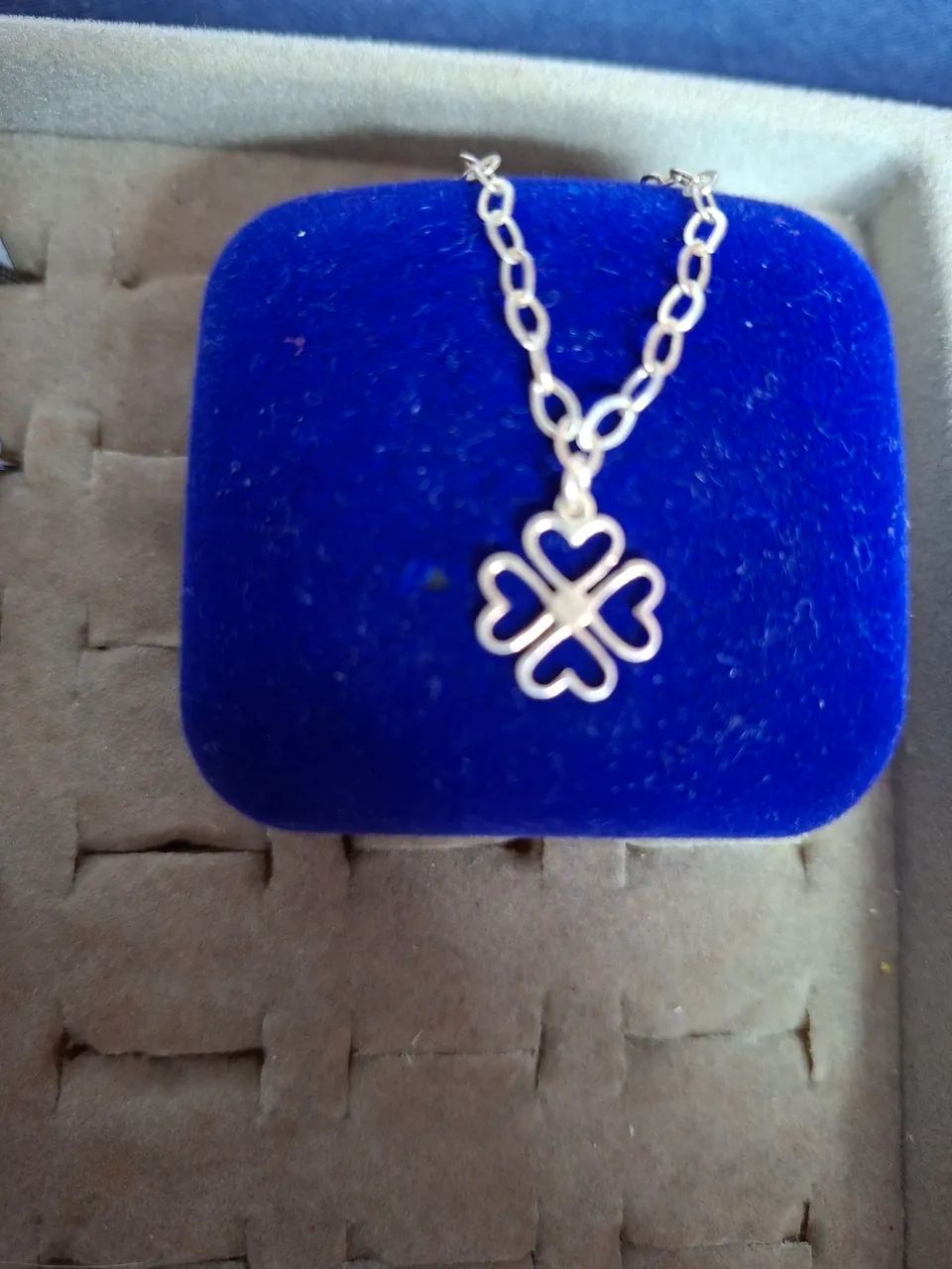 Pulseira de Prata com pingente trevo