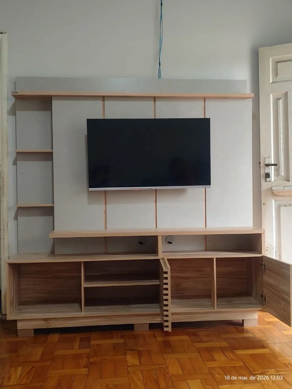 Estante para TV e Home Theater até 65 Polegadas 178,6cmx183cm Marmorizado 2 Portas Ripadas - Foto 2