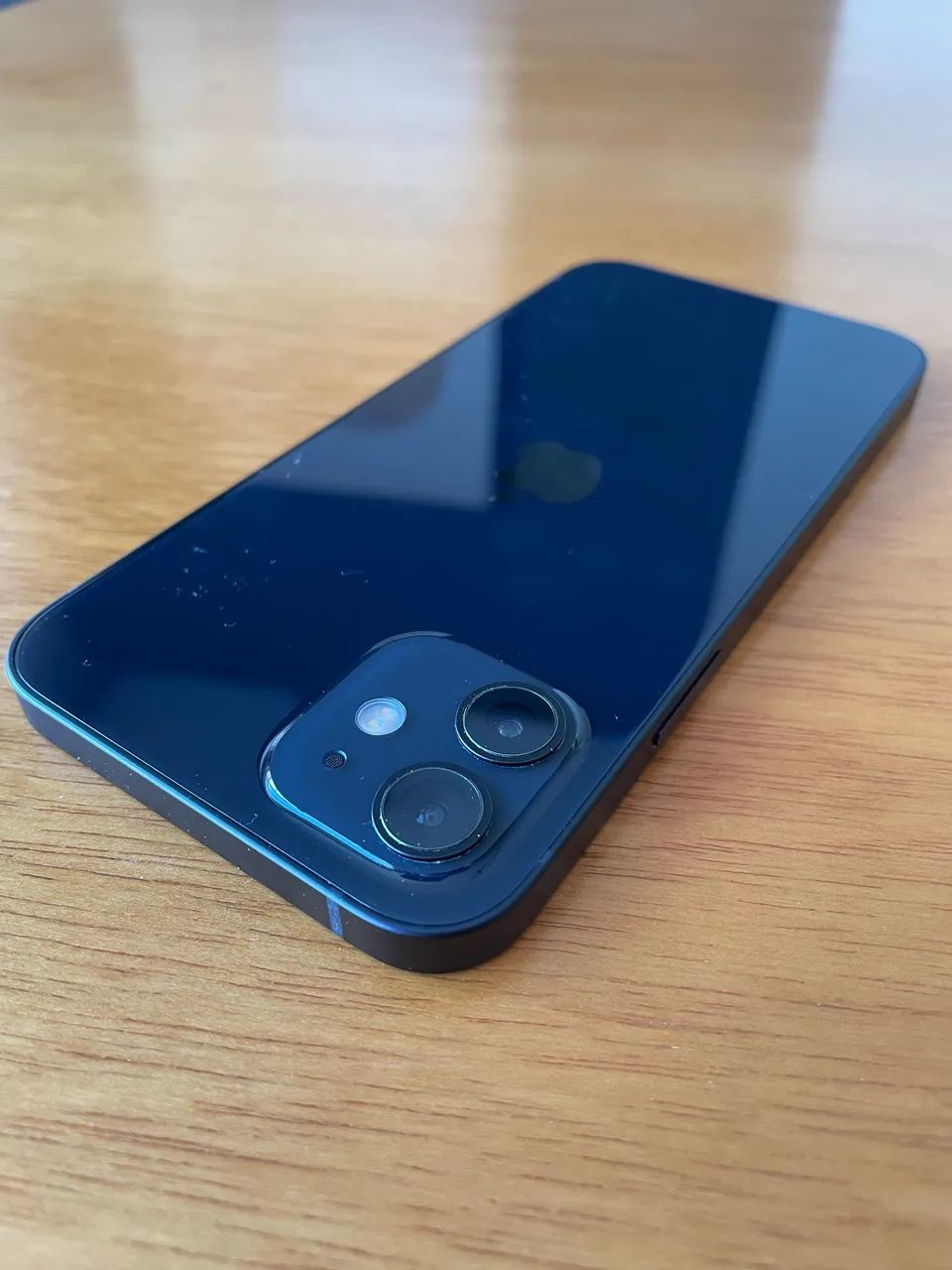 iPhone 12 64GB muito novo 