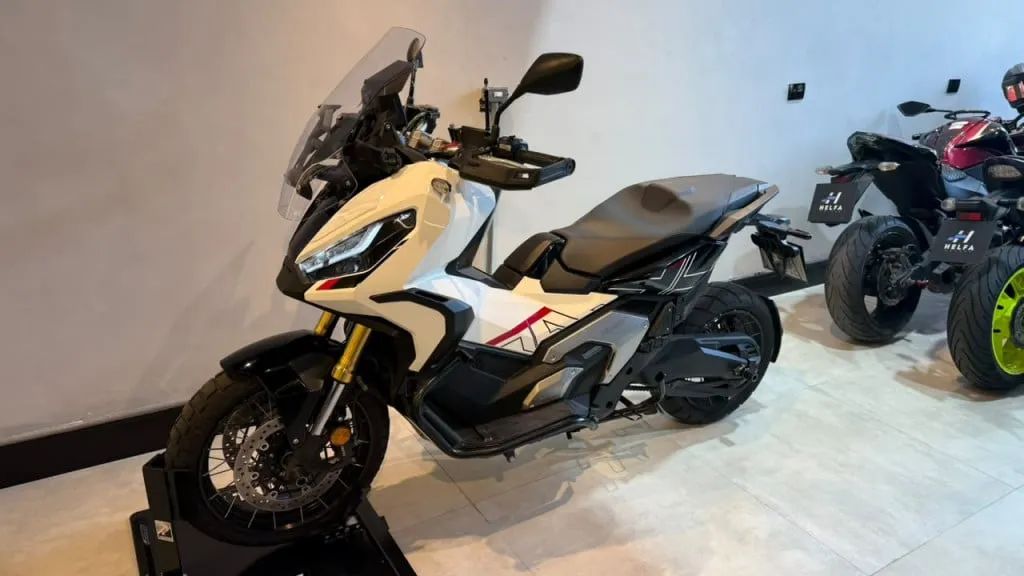 HONDA X-ADV 750 - Foto 4