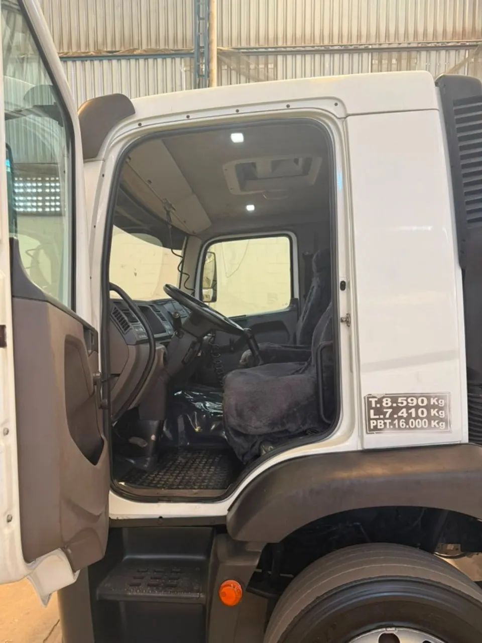 VW CONSTELLATION 17-230 19/20 - Foto 4