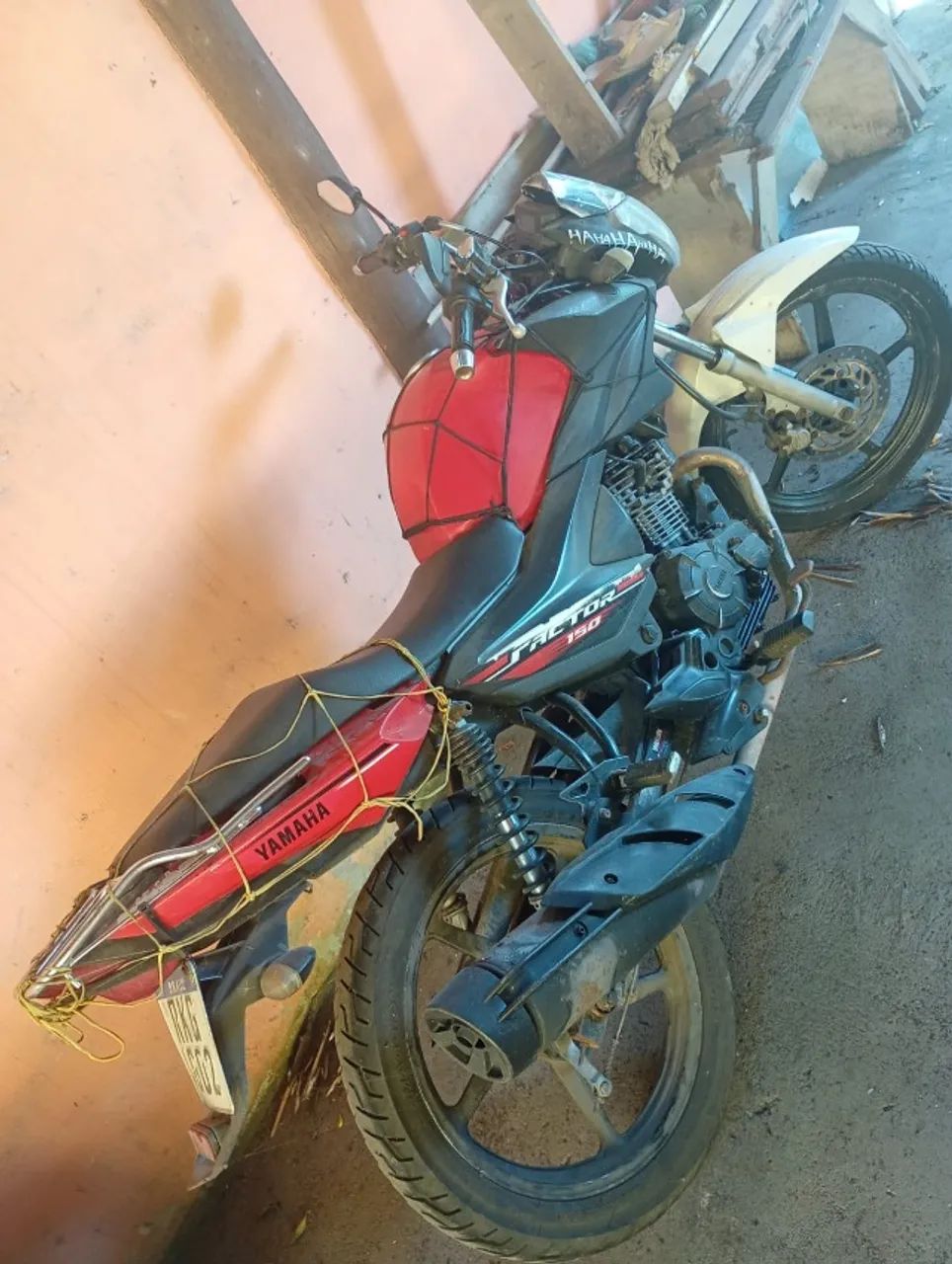 Vende-se factor 