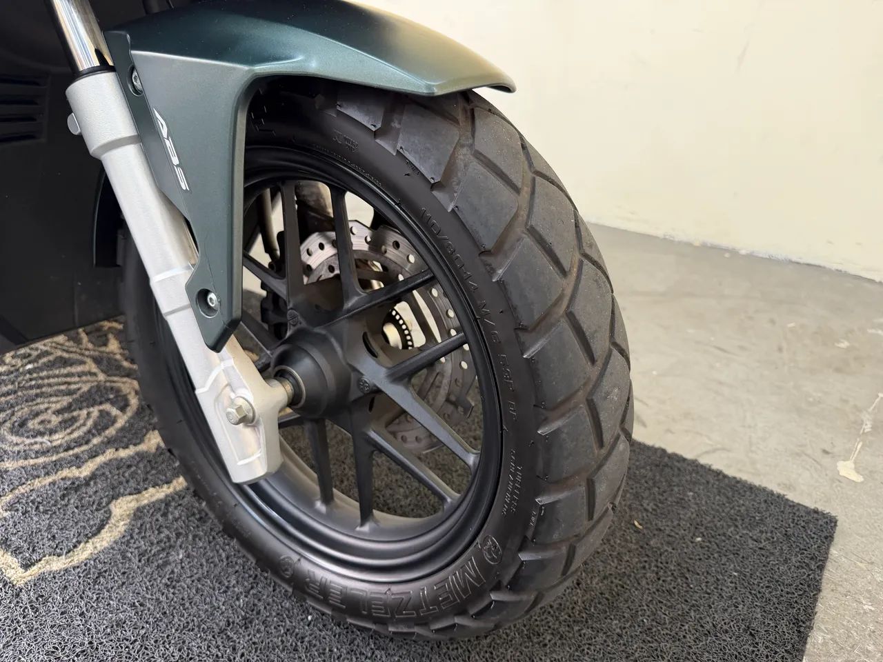 Honda ADV 150  - Foto 2