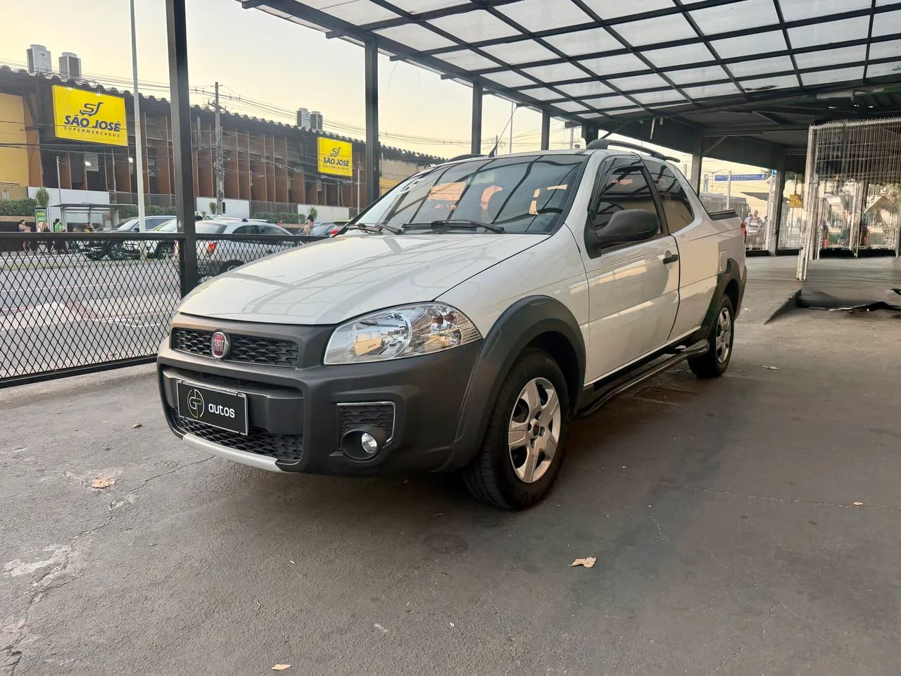 Fiat Strada Working 1.4 MPI Fire Flex 8V CD 2015 - Foto 5