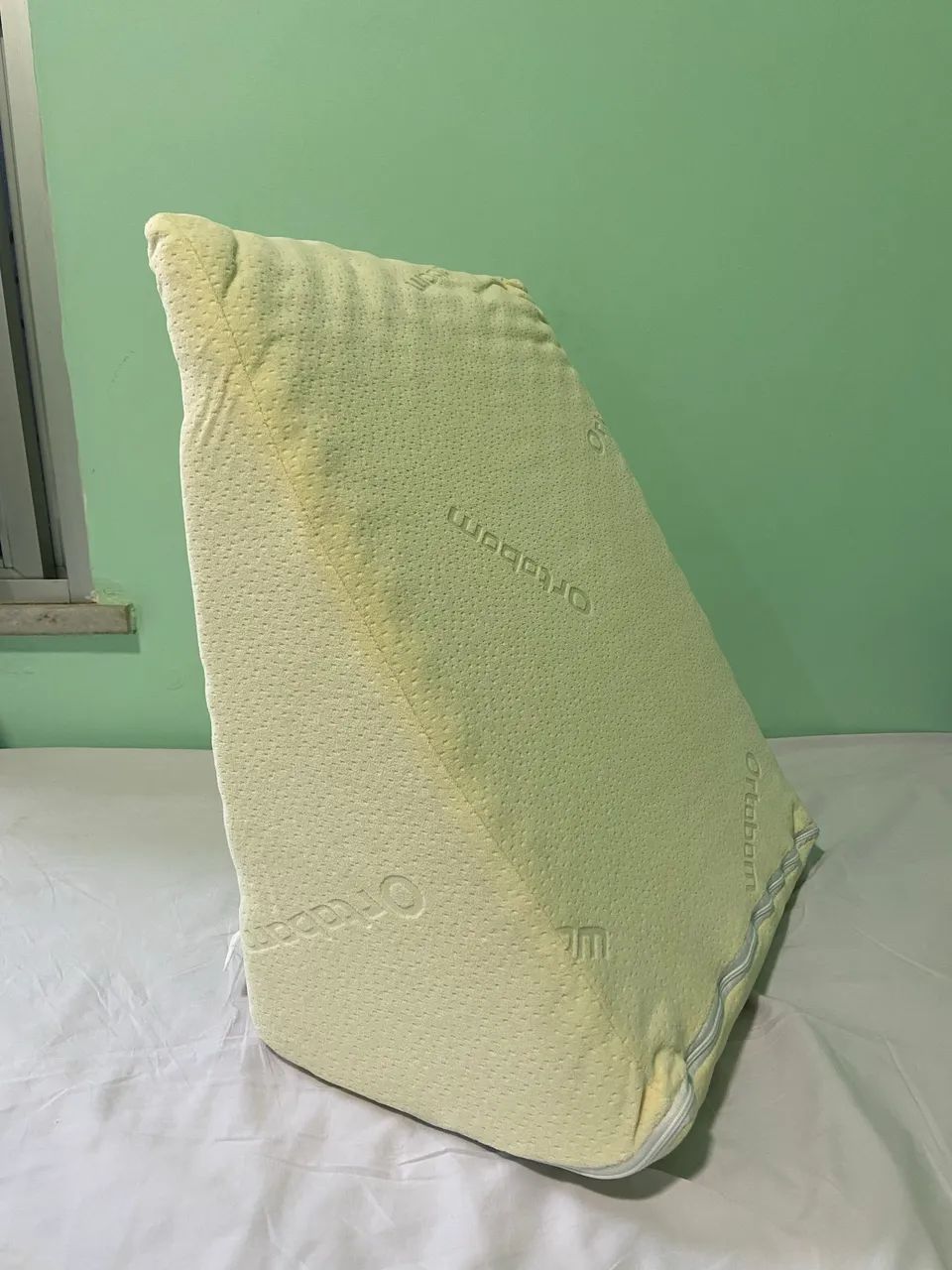 Encosto triangular para cama | ac. Cartão e entrego - Foto 2