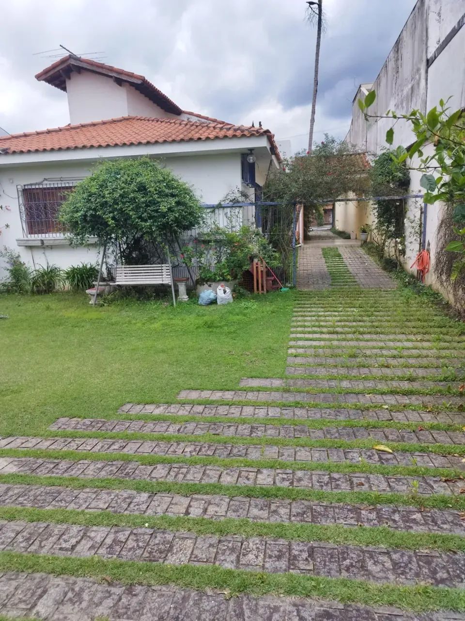 Ótima casa em corredor comercial na Vila Oliveira - Foto 3