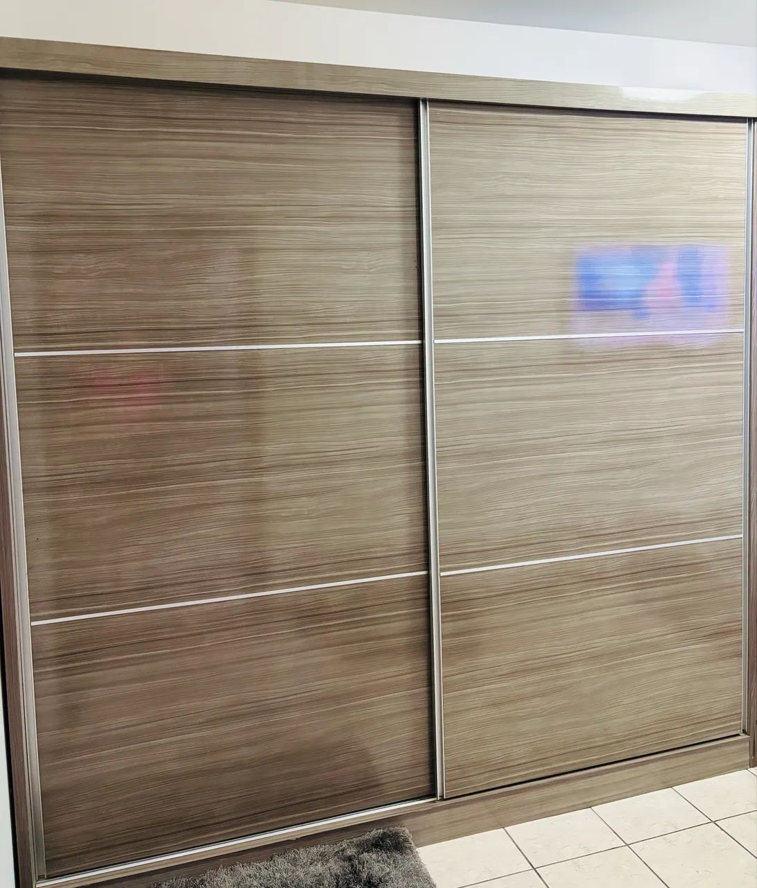 Guarda roupa em bom estado