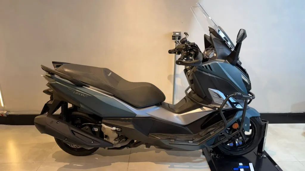 DAFRA CRUISYM 300 - Foto 2