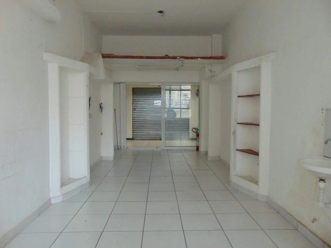 Loja https://app.imoview.com.br/Imovelde 28m² no Centro Comercial de Copacabana  Excelente