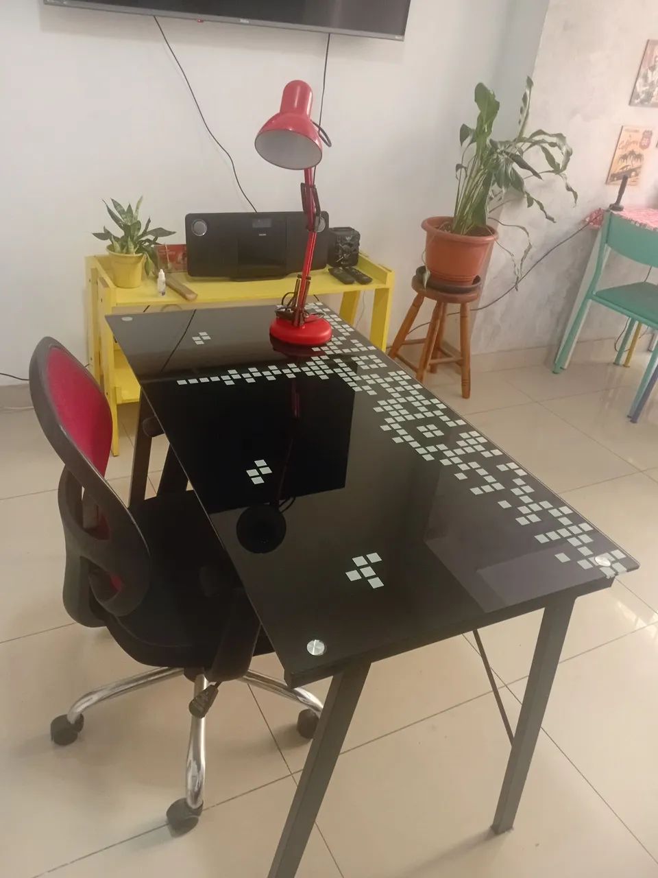 Escrivaninha com cadeira  - Foto 3